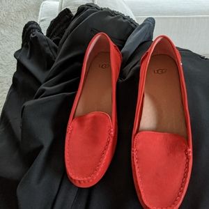 Ugg flat shoes